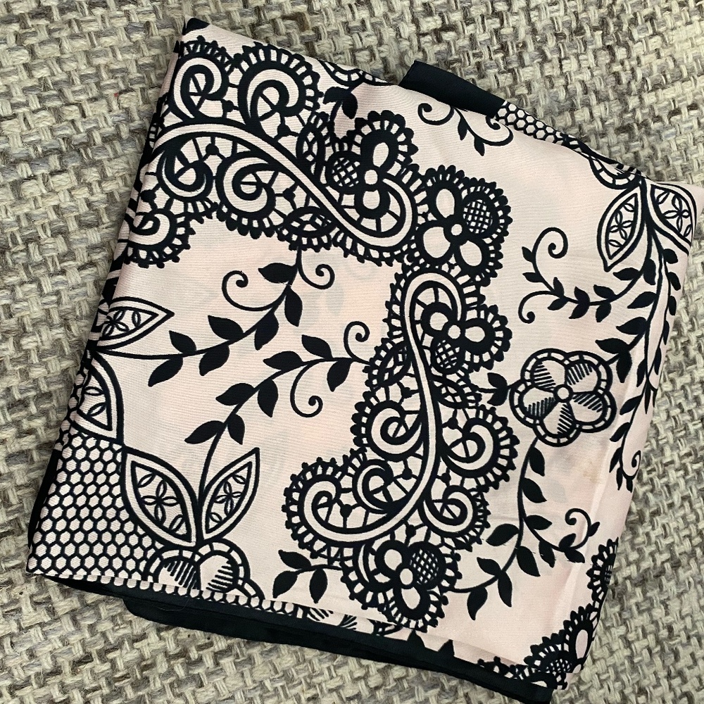 Beige Scarf with Black Print 🖤✨